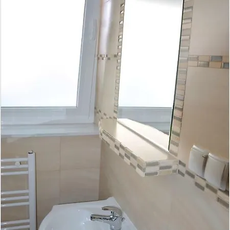 Aura Mare Homestay *